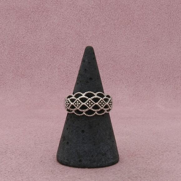 avon sterling silver vintage diamond accent ring size 7 - Picture 1 of 3